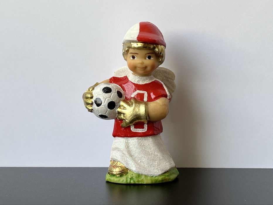***ANIOŁEK Z PIŁKĄ***Anioł piłkarz bramkarz figurka***KOMUNIA***NOWY**