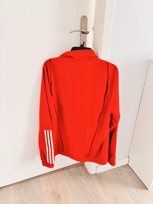 Casaco Benfica23/24 - Vermelho - Tamanho M- Como Novo!