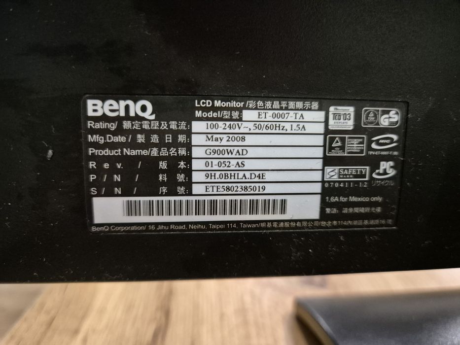 Komputer stacjonarny AMD A8-7650K, monitor BENQ