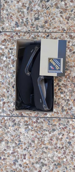 Sapato ARA em Gore-tex preto, muito confortável