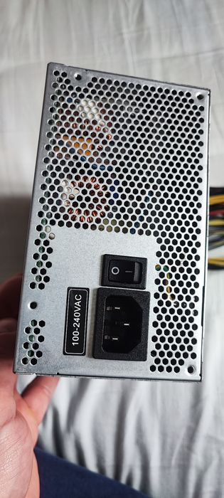 Блок живлення Seasonic SSP-750RT 80+gold