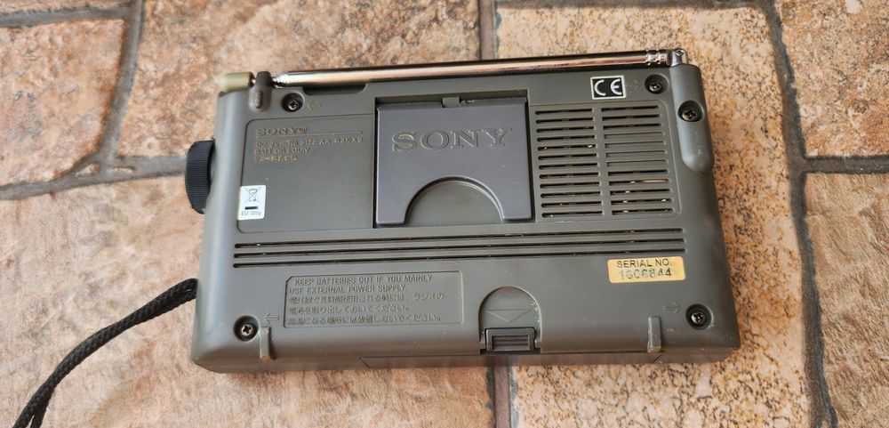 Sony ICF-SW11 Radio 12 bands