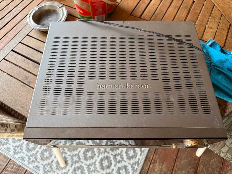 Harman Kardon AVR 230 amplituner – sprawny, wyłącza się po nagrzaniu