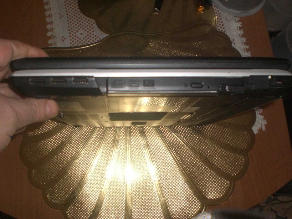 Fujitsu Siemens Lifebook 15 cali