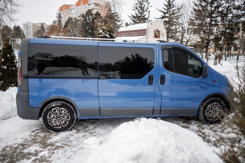 Продам Opel Vivaro Long 1.9 Пасажир 9 місць
