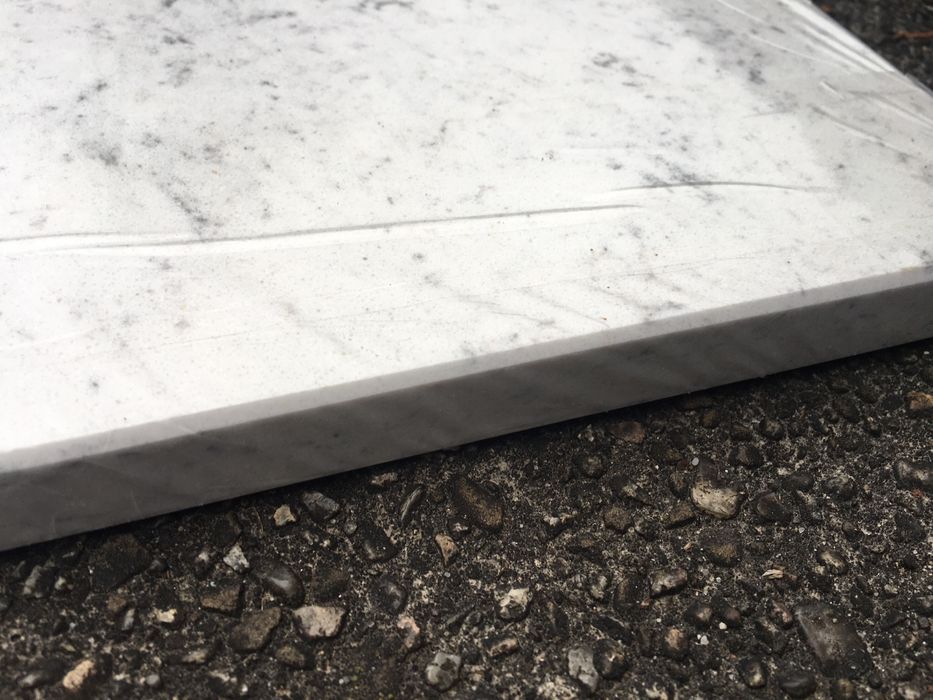 Parapet biały konglomerat marmurowy 72/32/2cm nowy