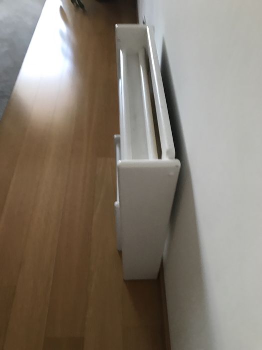 Secretária branca de criança