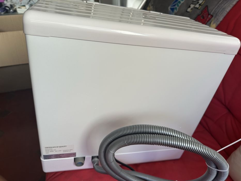 Maquina de lavar loiça portatil nunca usada