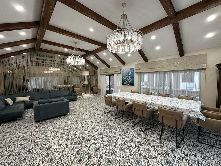 Оренда будинка у мiстечку з выходом на рiчку   . село  Козин