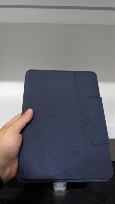 Чохол клавіатура для iPad 7/8/9