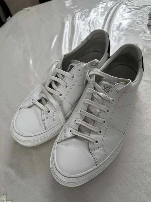 Givenchy City Sport Original