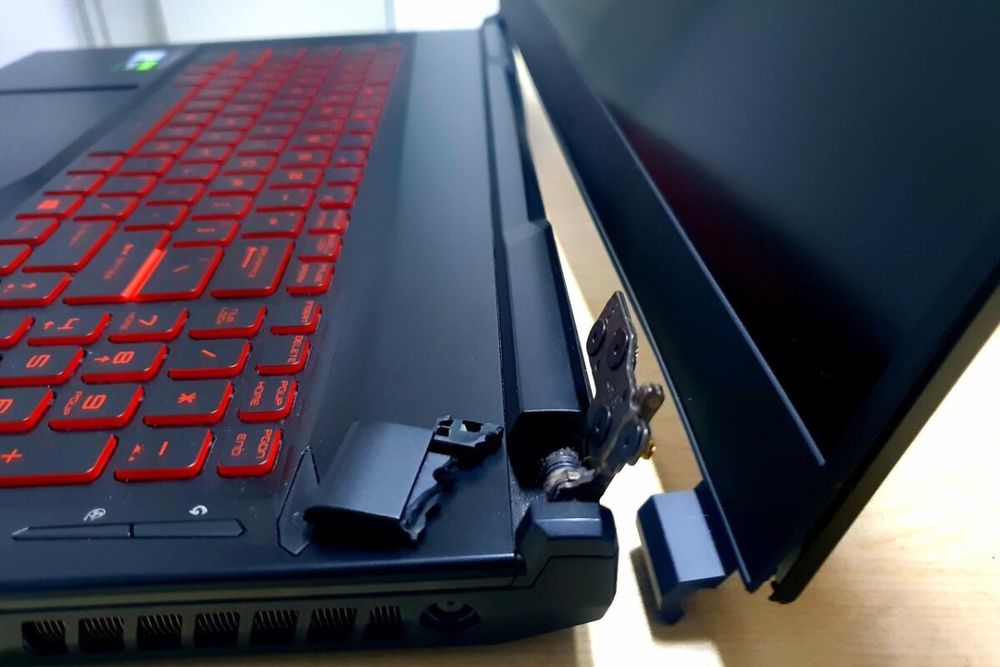 Asus TUF GAMING matryca ekran wyświetlacz naprawa serwis laptopów