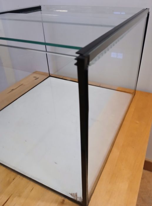 Aquário da "Scalare" (45P/40L/30A) com tampa