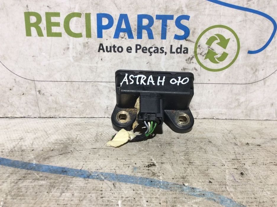 Sensor do ESP Opel Astra H Ref. 13257072