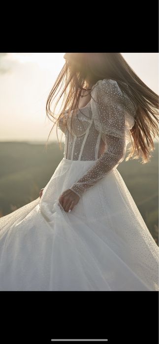 Весільна сукня