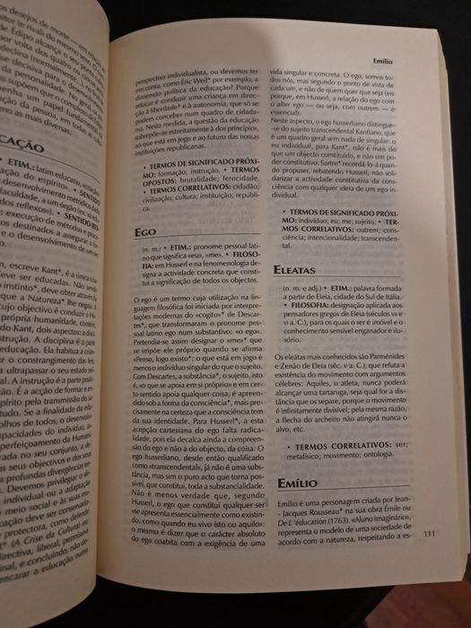 "Dicionário Prático de Filosofia"
7 euros