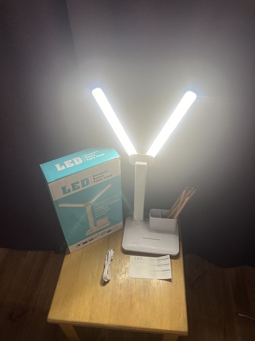 Настольная лампа аккумуляторная Лед лампа лампа на Аккумуляторе