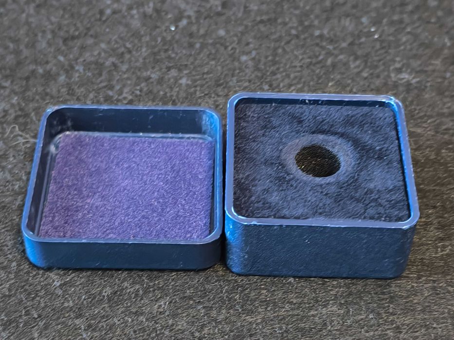 Pin de lapela alusivo ao Sindicato Independente dos Médicos datado de 1979