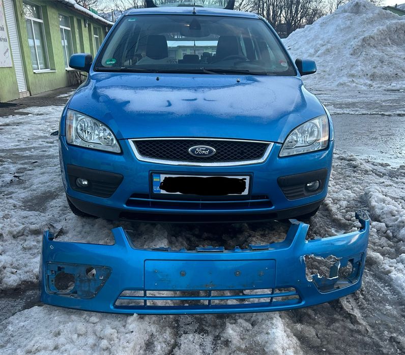 Оригінальний бампер Ford Focus 2 2006 року