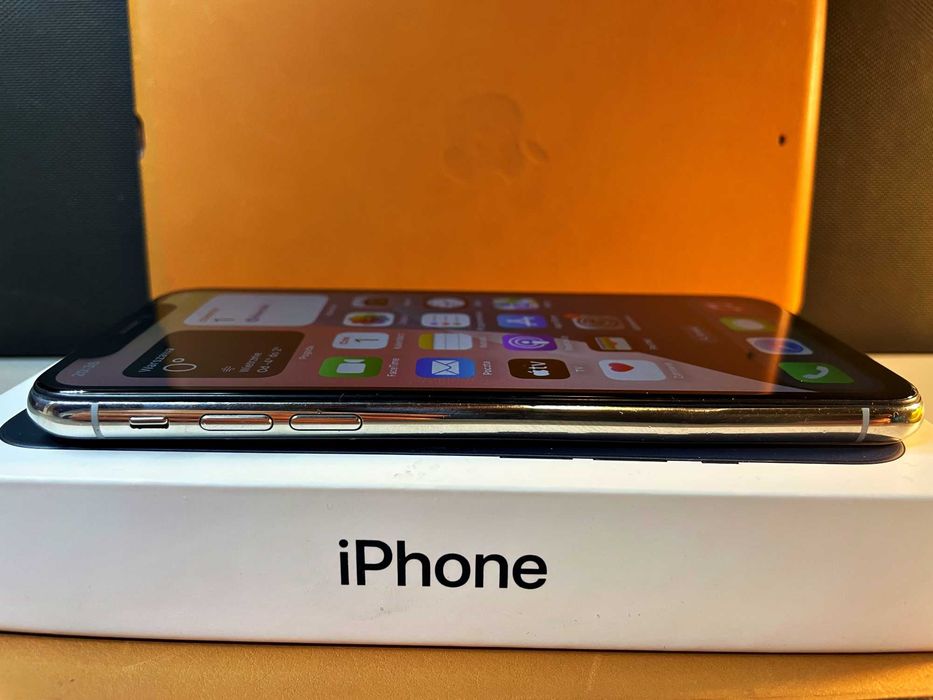 iPhone XS 256GB w bardzo ładnym stanie