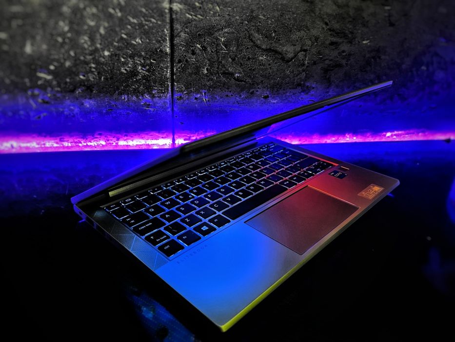 HP EliteBook 830 G8 i5-1135G7 32GB 1TB SSD FHD IRIS Xe W11 Pro | Alu