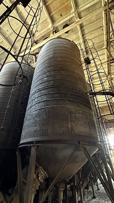 Силос 40 кубов зерносушилка