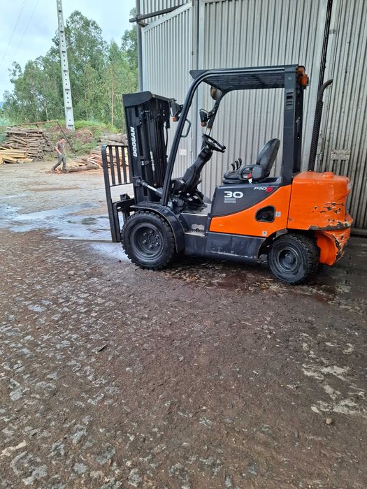 Empilhador DOOSAN