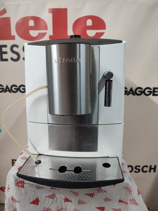 Кавомашина Miele 5200