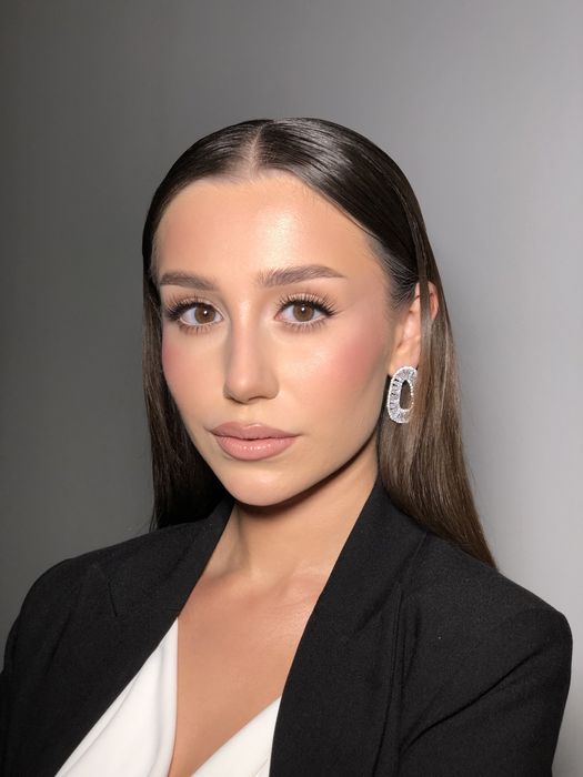 Makijaż i fryzura z dojazdem