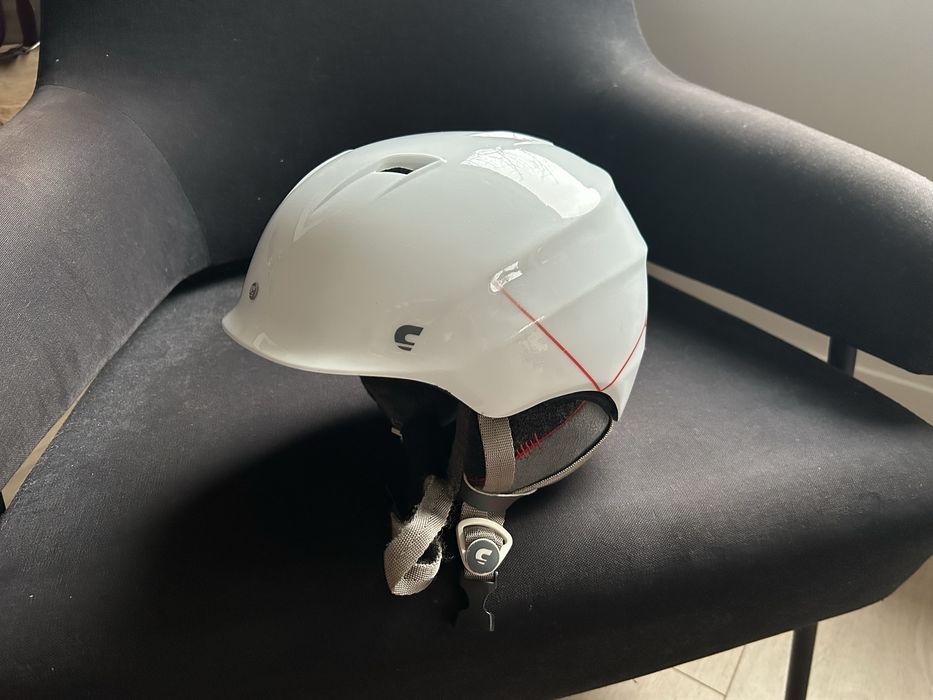 Kask Carrera narciarski