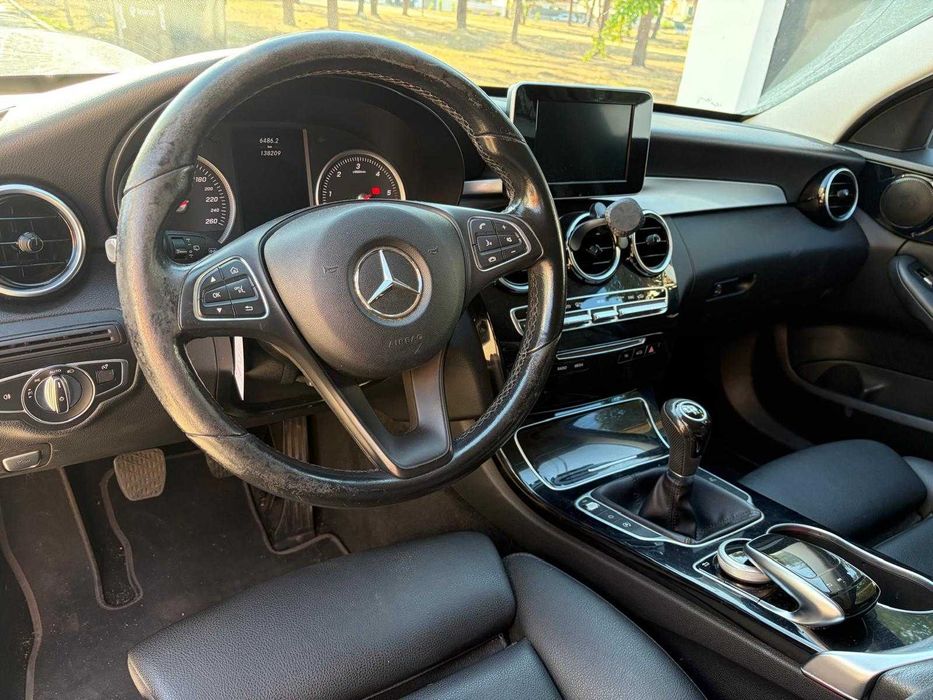 Mercedes-Benz C 180 d Station | 2017 | 138.000 km | Jantes AMG — photo 4
