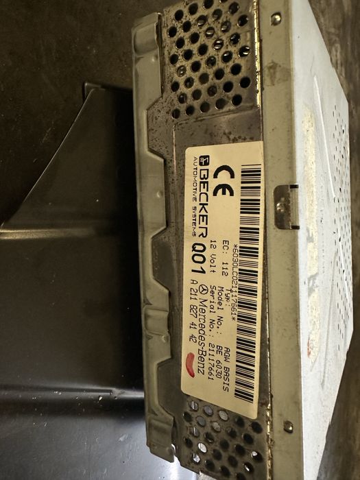 Wzmacniacz becker mercedes w211