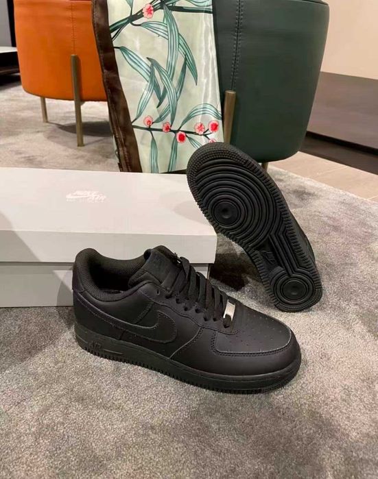 Nike_Air_Force_1_Czarny 38