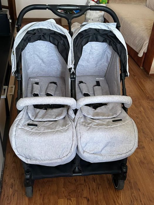 Дитяча коляска для двійні EasyGo