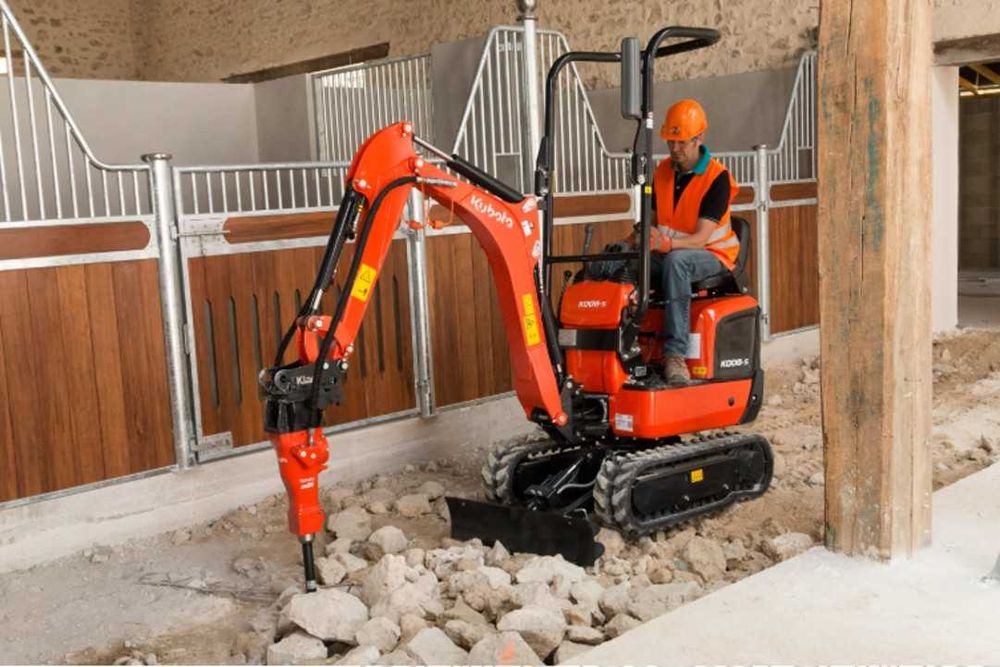 Kubota Minigiratória Rastos Versátil K08-5