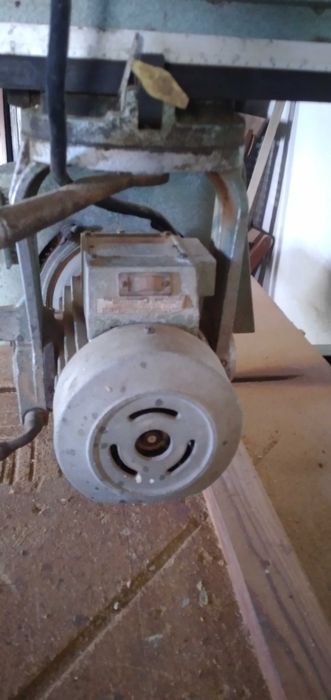 Serra Radial DeWalt / Tupia - Màquina de Frezar / Esmiriladora