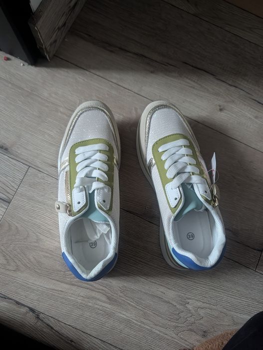 Buty z Flyfoz nie używane
