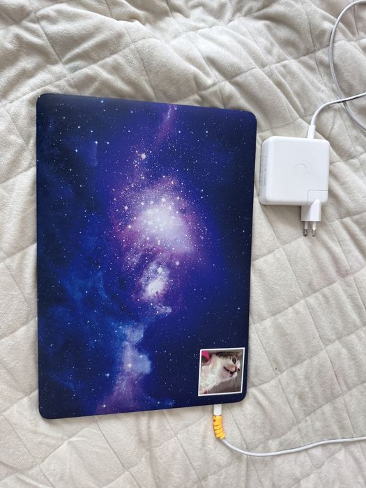 MacBook pro 2018 діагональ 15, I7, 32/256gb