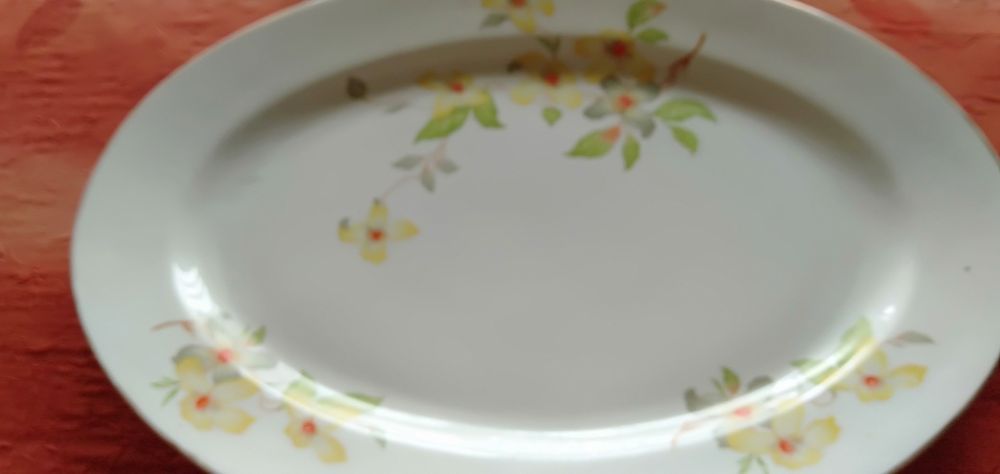 Patery ,talerz duży ,przyprawnik , porcelana