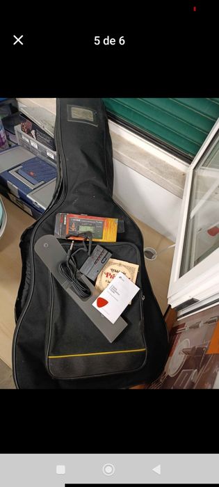 Guitarra Almansa 403 Cedro 
 Localização: Óbid