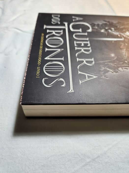 Livro: A Guerra dos Tronos - George R. R. Martin