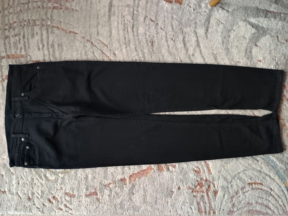 Fajne czarne klasyczne mięciutkie LEVIS,y W 30 L 32 pas 78cm