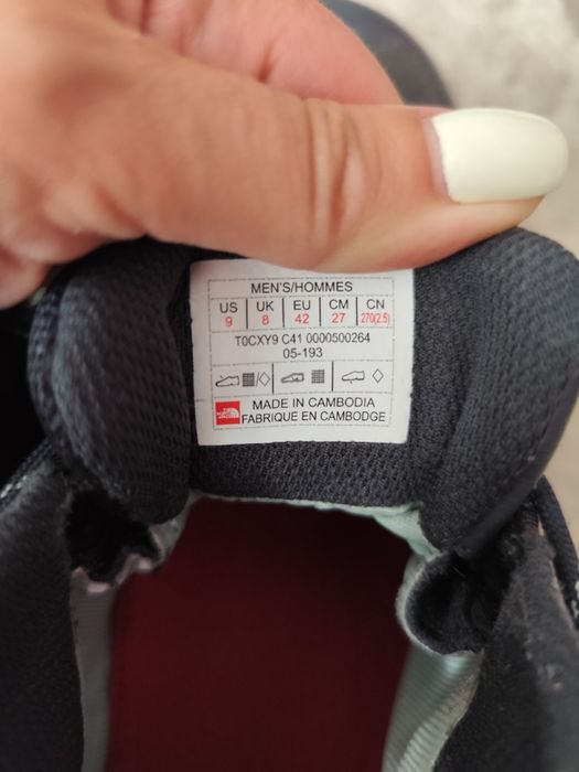 Трекінгові кросівки The North Face Gore-Tex.
Стан