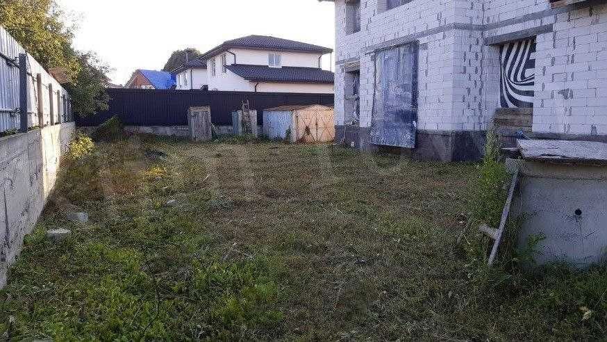 Продається будинок у с. Погреби