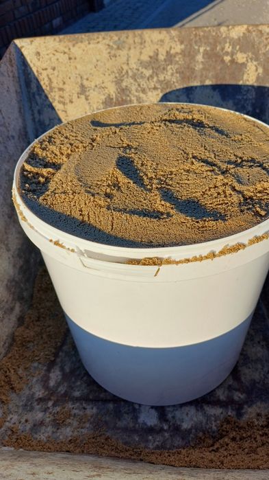 Żwir w wiadrach po 25 kg