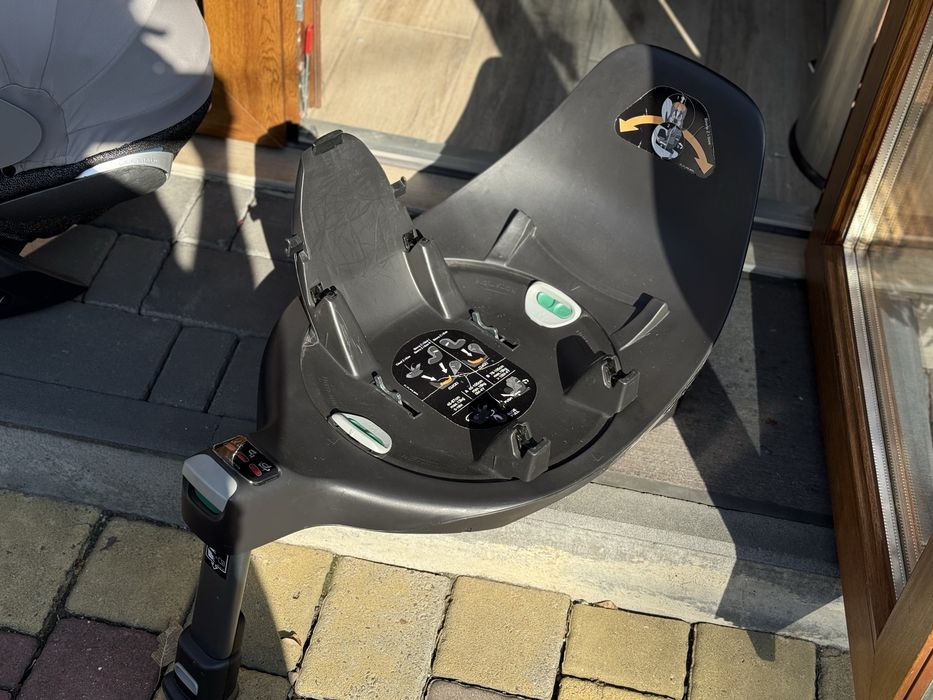 автолюлька Cybex cloud Z+ I-Size + Cybex base ISOFIX Z