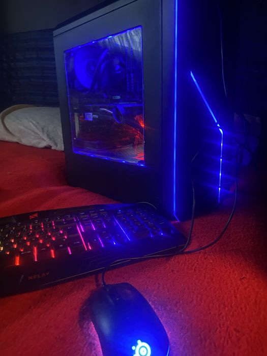 Torre gaming + teclado gaming + rato gaming