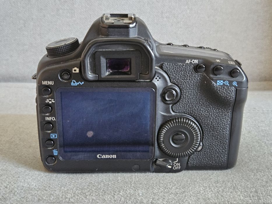 Canon EOS 5D Mark II – Klasyczna Pełna Klatka!