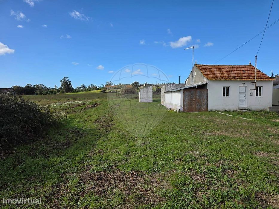 Moradia T2 para venda — Alcanede, Santarém