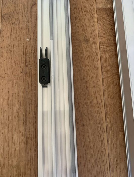 Направляючі до шафи купе